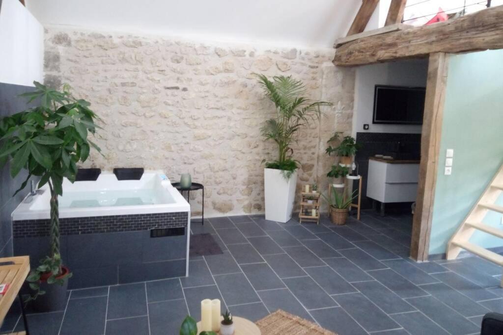 Maison Privative, Cocooning, Zen , Avec Jacuzzi Mont-Notre-Dame Eksteriør billede