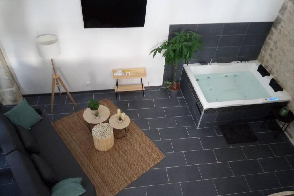 Maison Privative, Cocooning, Zen , Avec Jacuzzi Mont-Notre-Dame Eksteriør billede